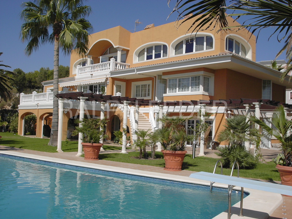 Villa in Cabo Huertas